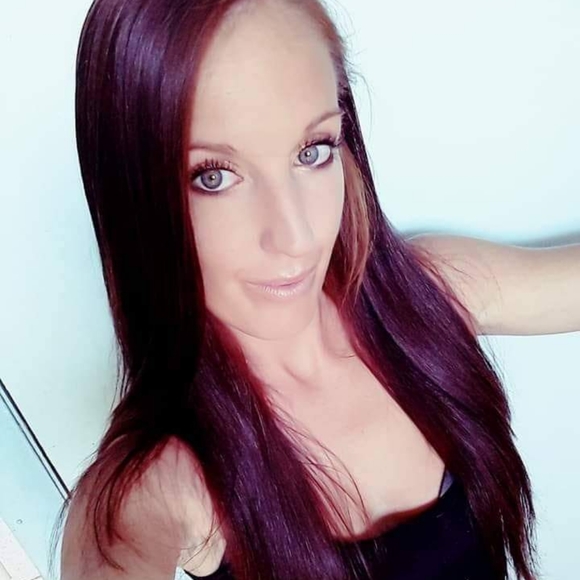 Meet your Posher, Ashley - Picture 1 of 1